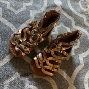 Steve madden gladiator shoes for girls